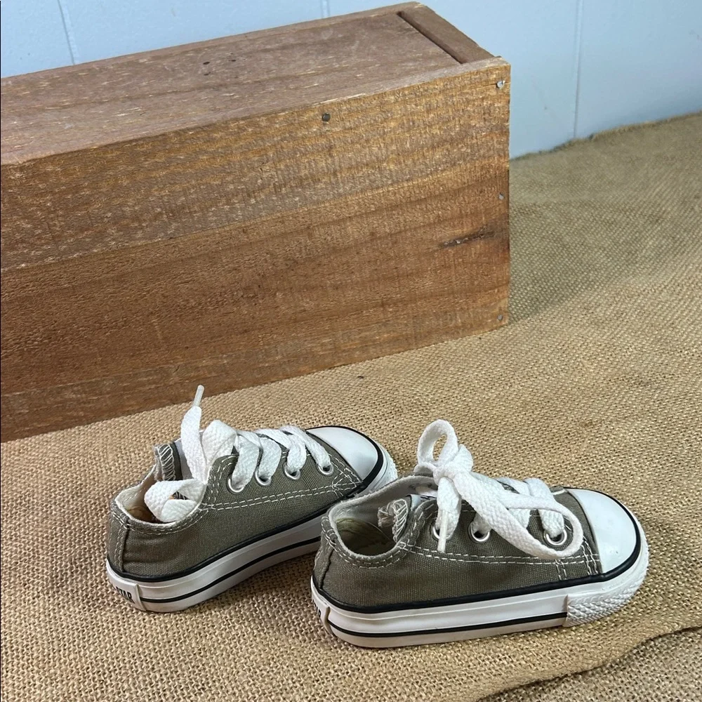 Converse All Star Sneakers in Gray and White